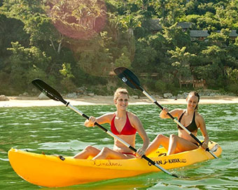 Discover unique glamping experiences and weekend getaways when you go on vacation with Glamping Hub.